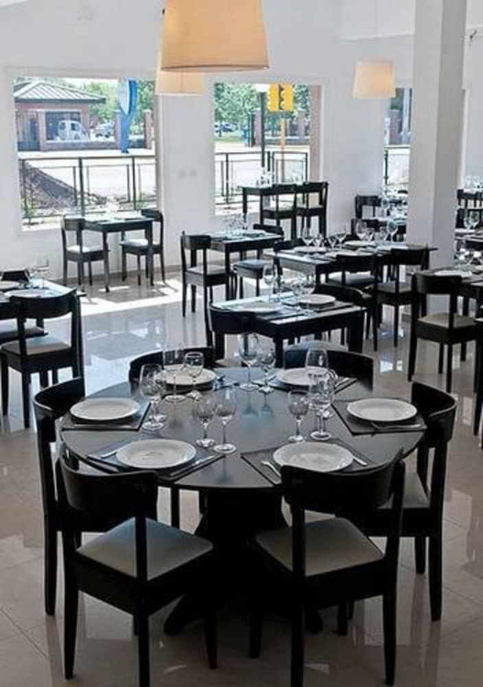 Pro Hotel Пилар Экстерьер фото